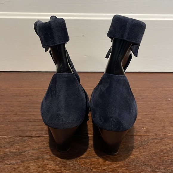 Veronica Beard Women’s Blue Suede and Black Leather Booties Size 39/9 - Picture 6 of 10